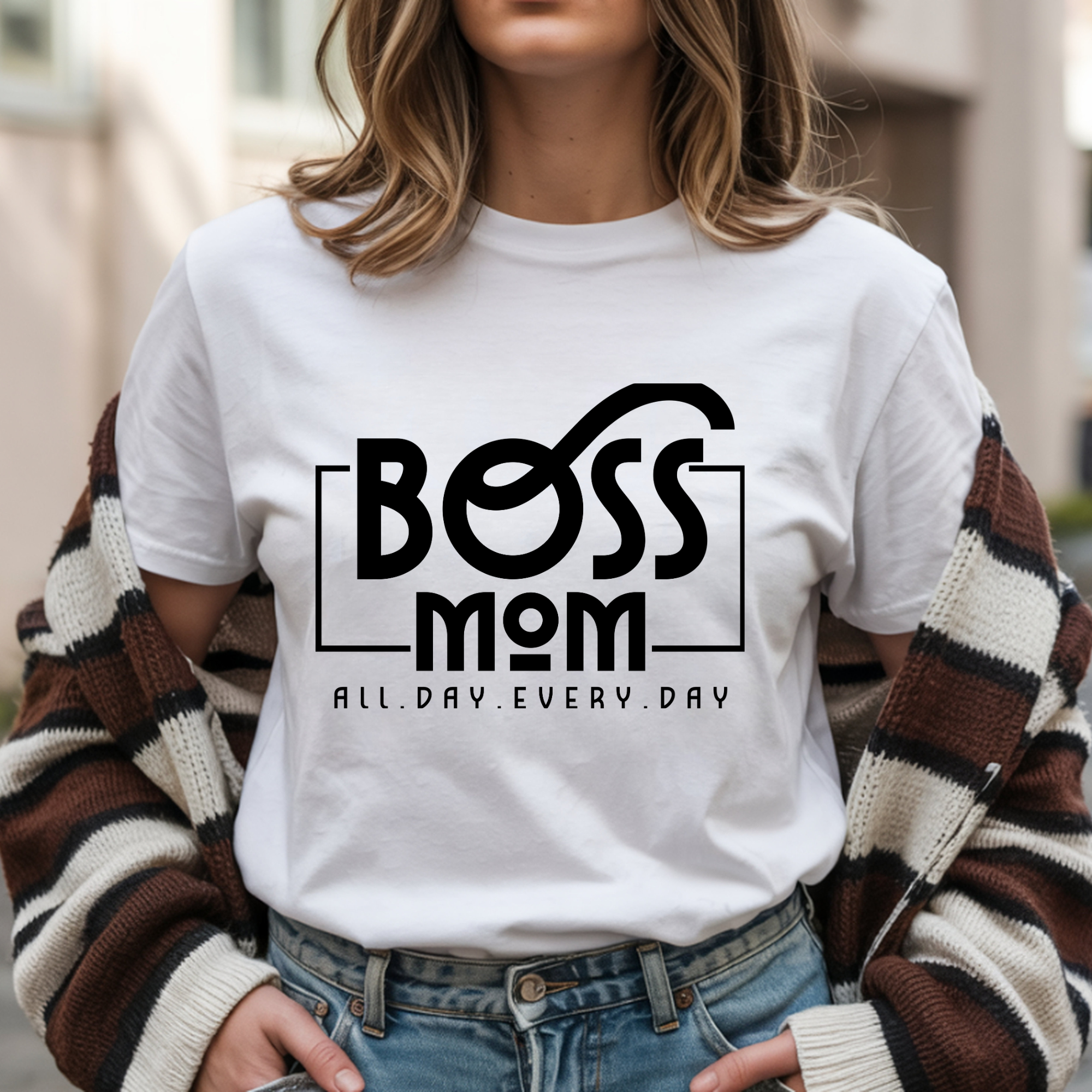 TRICOU ALB/NEGRU UNISEX BUMBAC "BOSS MOM"